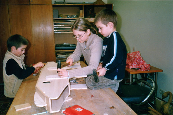 THERESA BRUCKNER - Malen mit Kindern